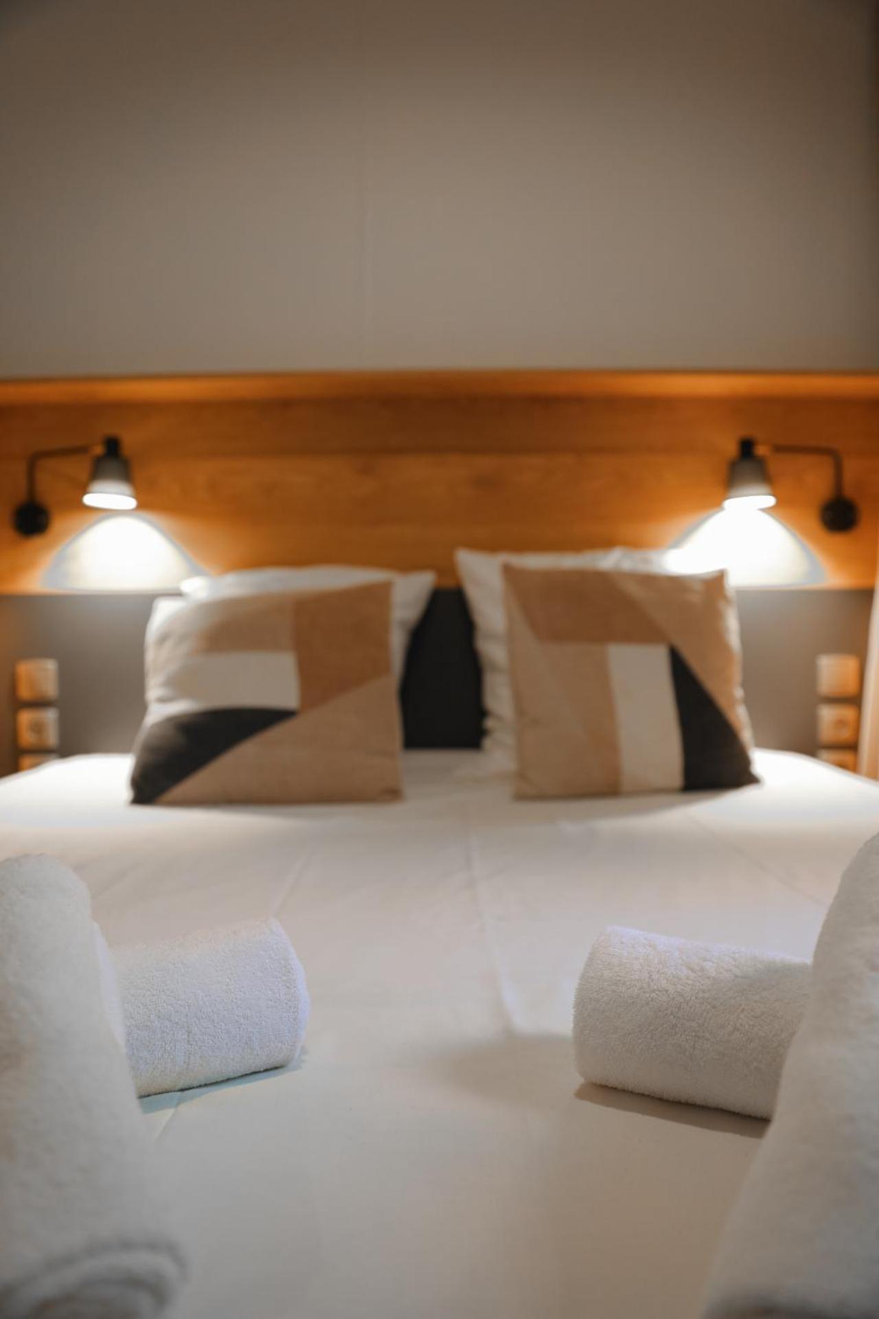 Hotel Rives D'Arc Vallon-Pont-dʼArc Pokoj fotografie